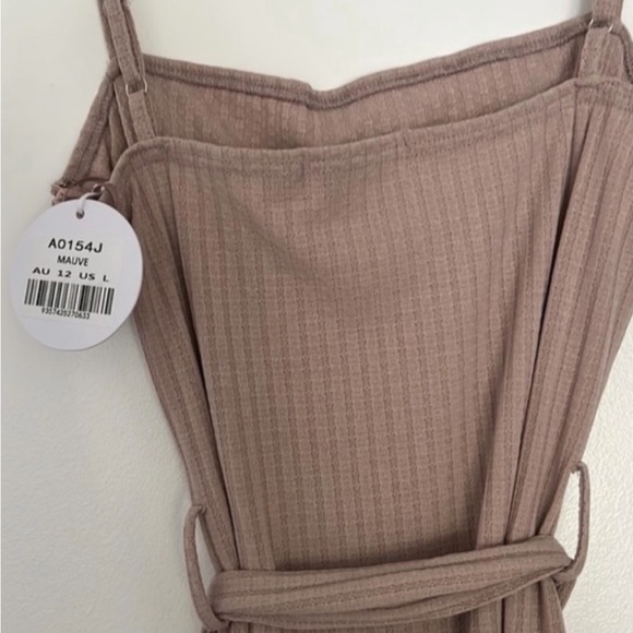 Petal and Pup wilabelle and xanthia dresses - Picture 9 of 11